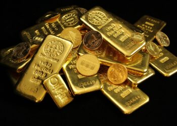 Estudiante solo encontró lingotes oro