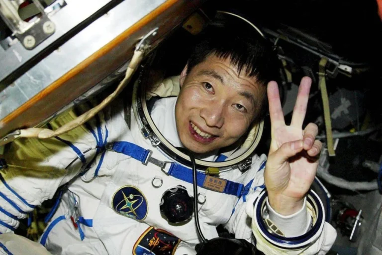 Un astronauta chino escuchó un ruido "imposible" en el espacio y los científicos todavía buscan explicaciones