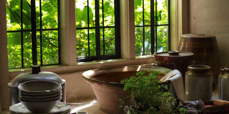 Dejar la cocina ventilándose después de cenar: para qué sirve y por qué se recomienda