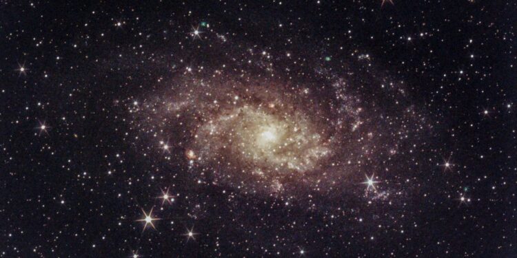 Objetos misteriosos aparecen galaxias dejan