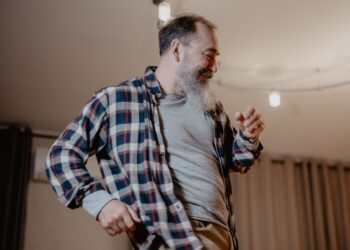 "No busques riqueza a los 60, no busques fama a los 70 y no busques aprobación a los 80".