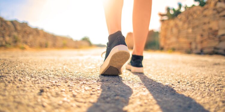 Caminar los días bueno salud