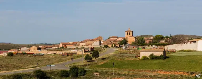 Una vía en España busca nuevos habitantes y ofrece casa gratis, trabajo y una vida tranquila en las montañas de Europa