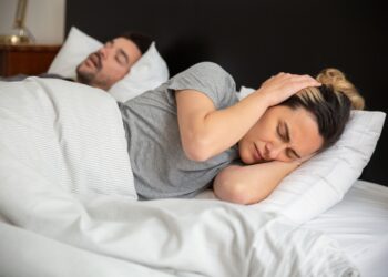 Científicos emiten una alerta general para todas las personas que roncan con frecuencia