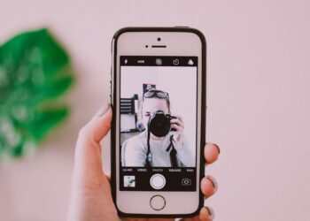 Lo que dice la psicología sobre las personas que no cambian su foto de perfil en WhatsApp