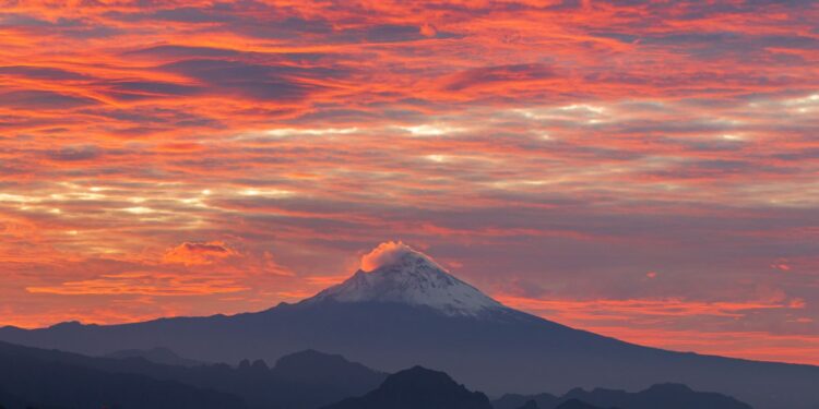 Volcán más grande del mundo