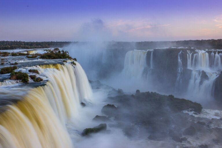 Argentina busca voluntarios para vivir gratis cerca de las Cataratas del Iguazú a cambio de 25 horas de trabajo por semana
