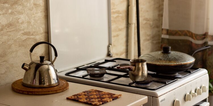 Adiós a la cocina tradicional como la conocemos: la cocina invisible se convirtió en tendencia en 2026 y gana cada vez más espacio