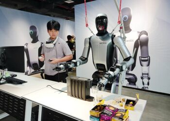 Mientras china inaugura primera fábrica
