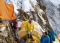 Miles personas viven everest estudio