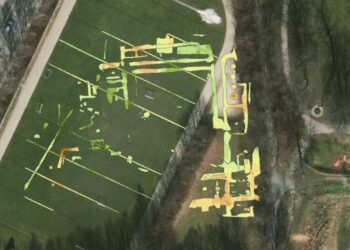 Satélites descubren convento bajo campo
