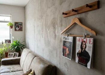 Tienes perchero madera casa tienes