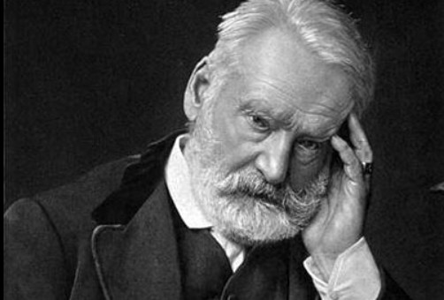 Victor Hugo, escritor y filósofo francés: “Los 40 son la edad madura de la juventud; los 50, la juventud de la edad madura”
