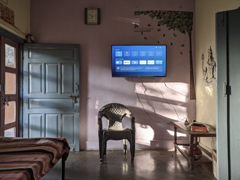 Adiós al televisor colgado en la pared: la nueva tendencia decorativa promete conquistar los hogares en 2027