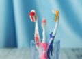 Ni cada mes ni cada año: descubre cuándo debes cambiar el cepillo de dientes