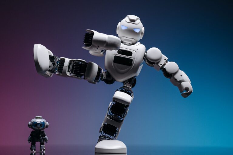 China presenta primer robot guardaespaldas