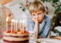 Lo que dice la psicología sobre las personas a las que no les gusta que les canten el “Feliz cumpleaños”