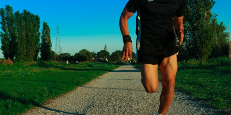 Practicar ejercicio horas semana está