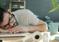 Tomar café dormir siesta qué