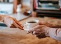 Una taza café crea cuarenta